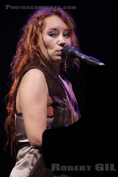 TORI AMOS - 2005-06-13 - PARIS - Zenith - 